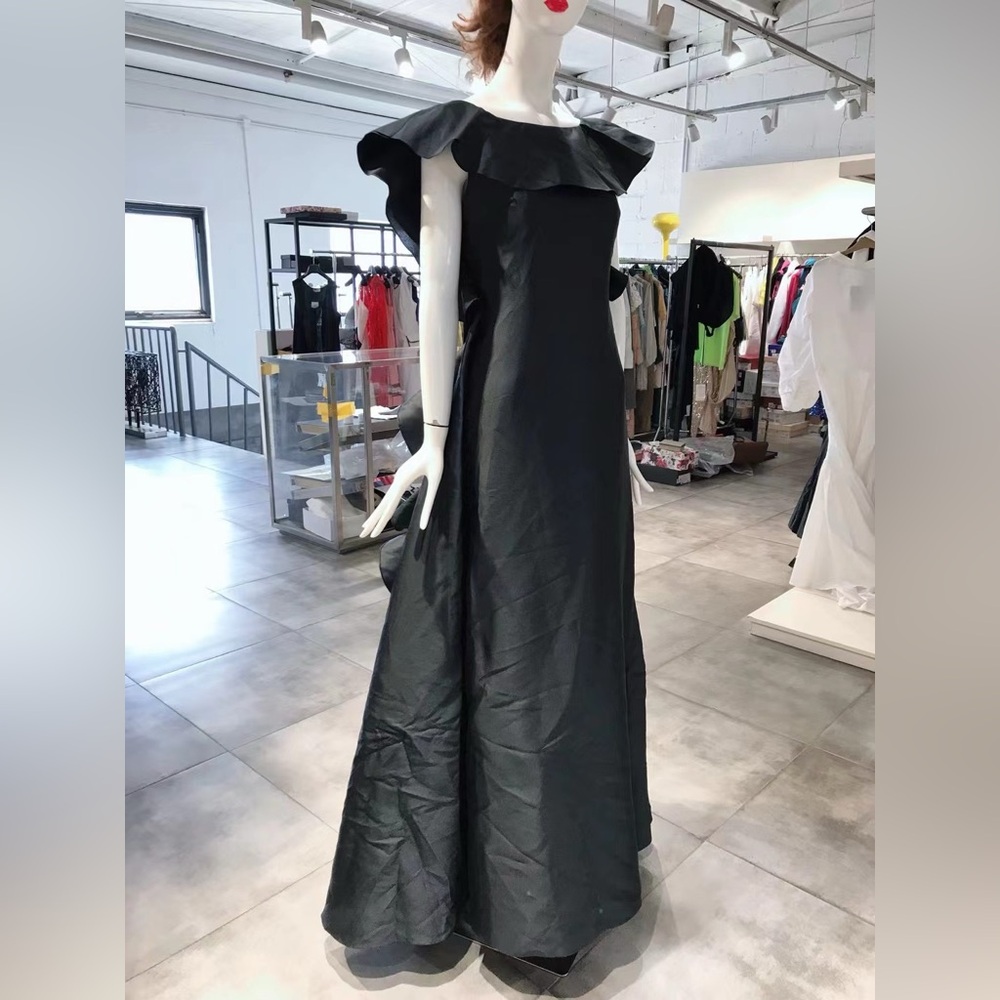 US 6 ALBERTA FERRETTI Black Swan Gown NWT